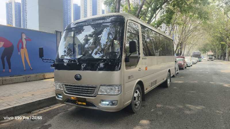 2021年10月 国六柴油17座宇通T7高配旅游车 