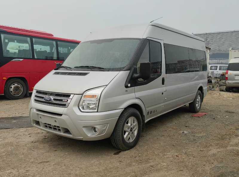 2019年9月 国五非营运15座新款福特新世纪