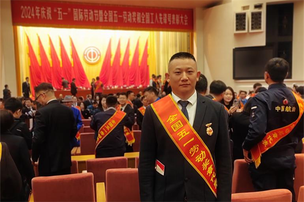 金龙李茂发获“全国五一劳动奖章” 背后究竟有哪些故事？
