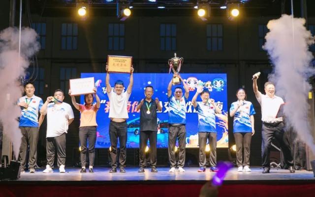 内江公交集团成功举办“我爱你”公交人欢乐之夜文艺晚会