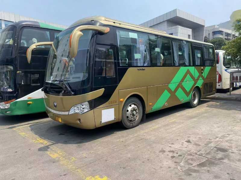 2015年3月 四川户国四30座宇通6858气囊车 