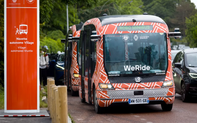 雷诺联手文远落地巴黎 自动驾驶小巴开进罗兰·加洛斯球场