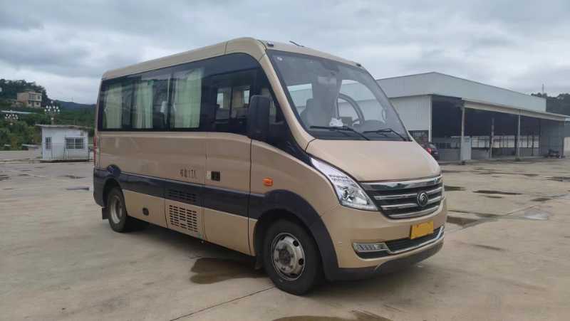 2021年10月 国六17座宇通CL6中型车