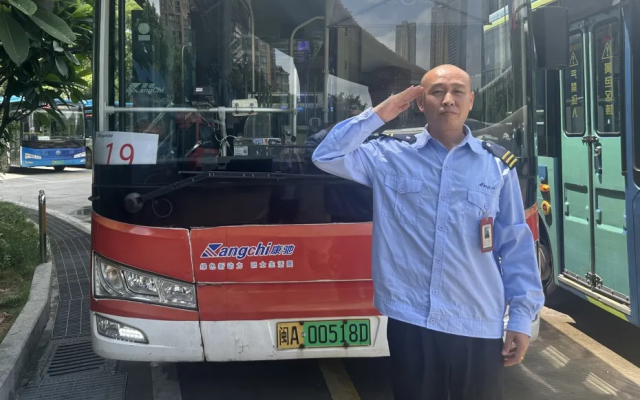 当兵和当驾驶员 两个梦我都实现了