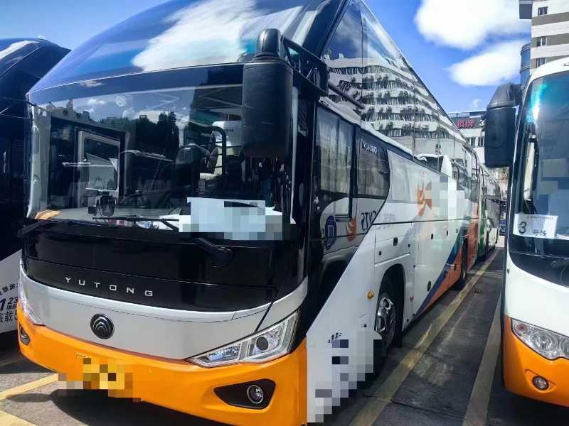 2023年4月 国六37座2+1宇通6120客车