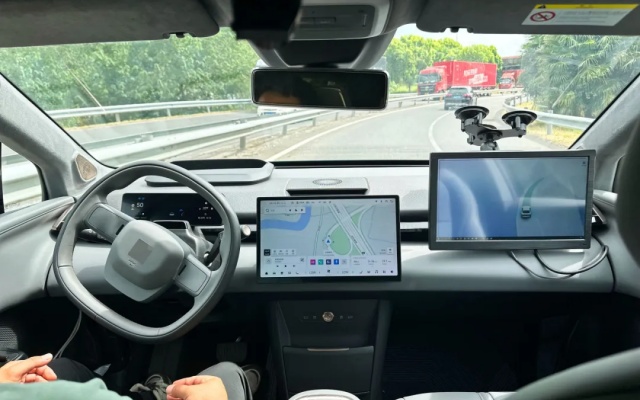 驾驶新体验 采埃孚发布高速公路自动驾驶领航辅助系统