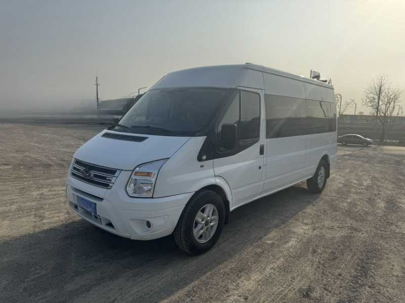 2017年8月 国五非营运9座蓝牌新时代