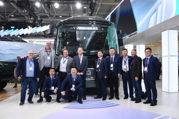 服务全球绿色交通！中通H13E首发亮相2024汉诺威国际商用车展