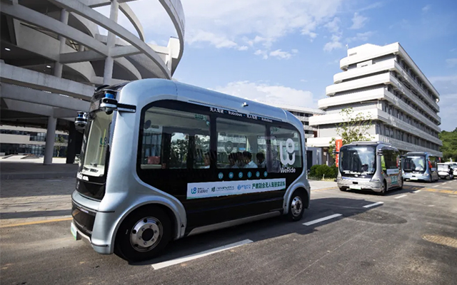 文远小巴进校园 赋能智能网联行业产教融合