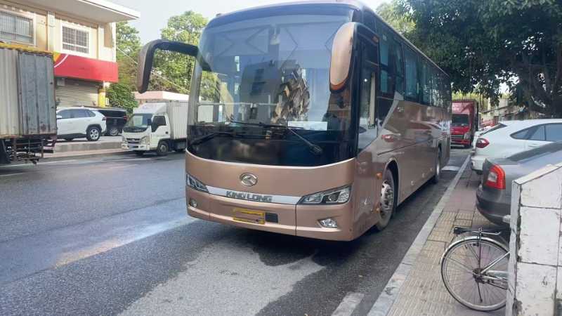 2021年6月 国五48座金龙气囊旅游车