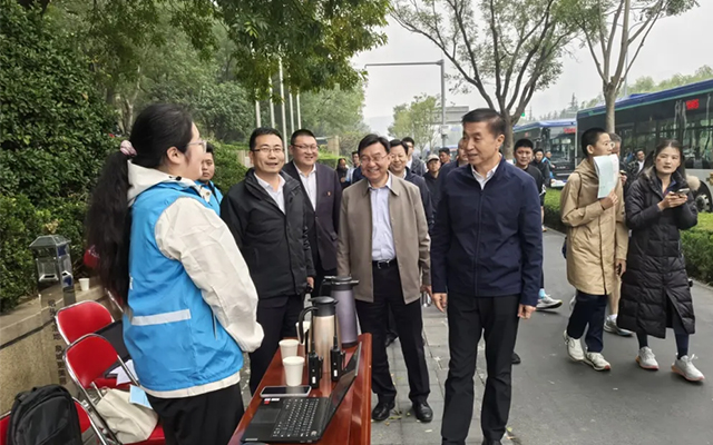 2024济南泉城马拉松 济南公交陪您一起跑过