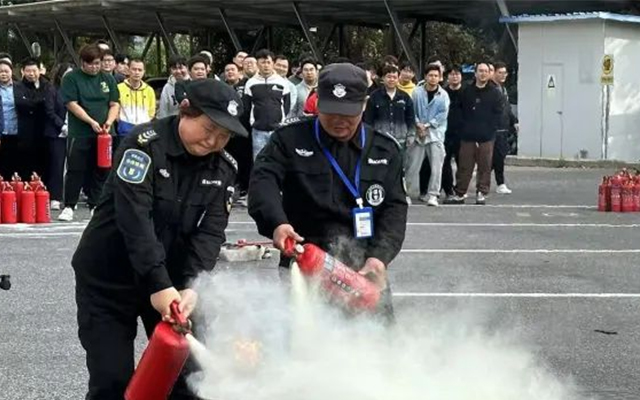 消防知识“实战”学 上南公交为乘客安全护航