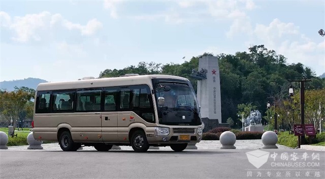 留住“红色记忆” 红都交通携手中通客车盘活“红游经济