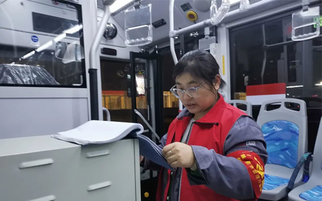 决战收官：中车一线员工用脚步丈量责任与担当