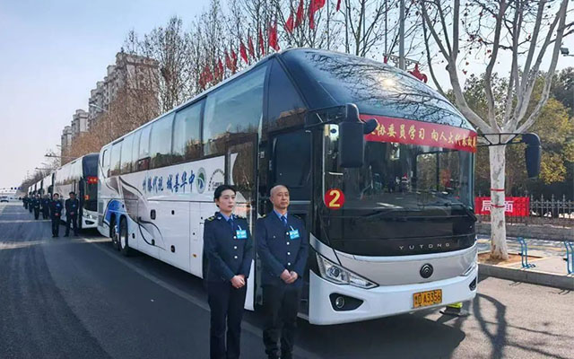 滕州交发集团 全力做好全市“两会”交通服务保障工作