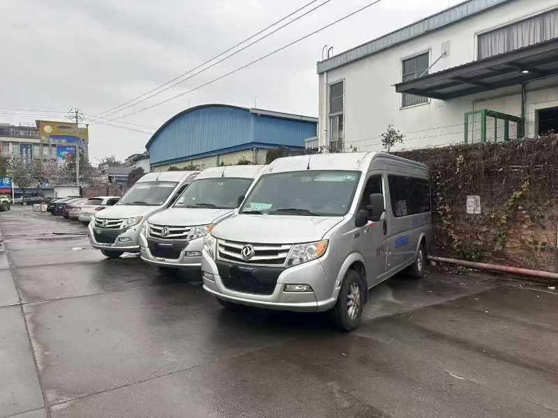 2020年11月 一批国五柴油9座蓝牌东风御风营运车