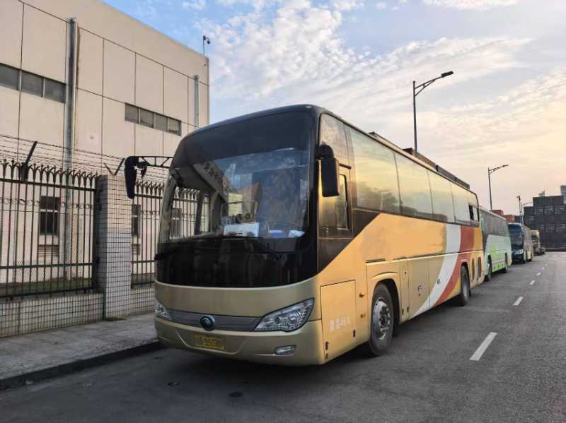 2014年上牌46座宇通6119气囊营运车