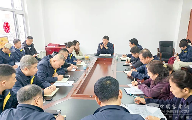 路江调研石家庄市公交 力推“一线一策”等举措