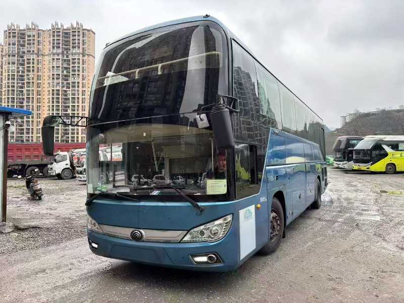 2015年12月上牌55座宇通6118气囊暖气营运车