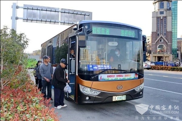 合肥公交“透析专线” ——风雨无阻的“生命摆渡线”