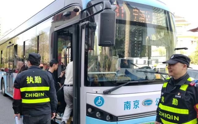 单日2.3万人车次！南京轮渡清明保障“进行时”