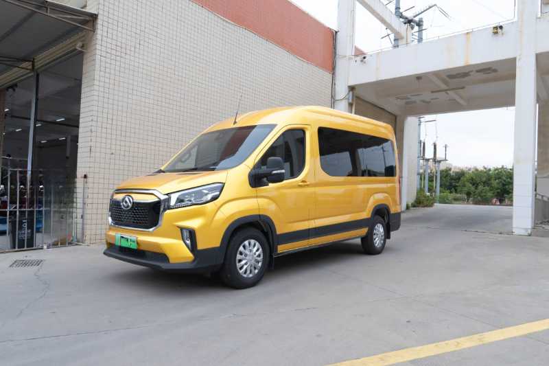 2022年9月上牌 有公告9座大通6551小型新能源营运电车