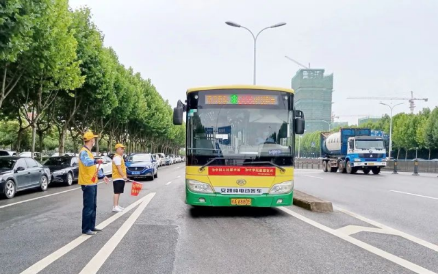 合肥公交集团为中考考生提供免费乘车服务