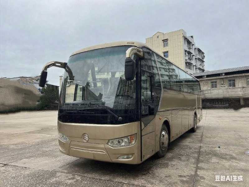 2017年9月上牌北方配国五48座金旅6112旅游车