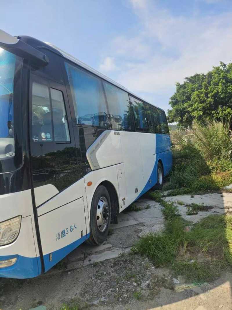 2021年上牌38座国五金旅6907通仓客车