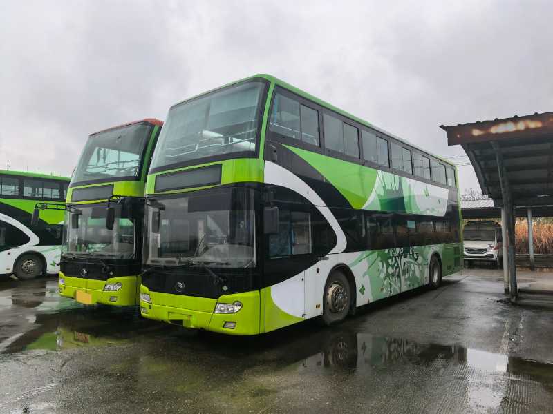 2015年7月上牌一批70/69座出口国五天然气LNG宇通双层公交