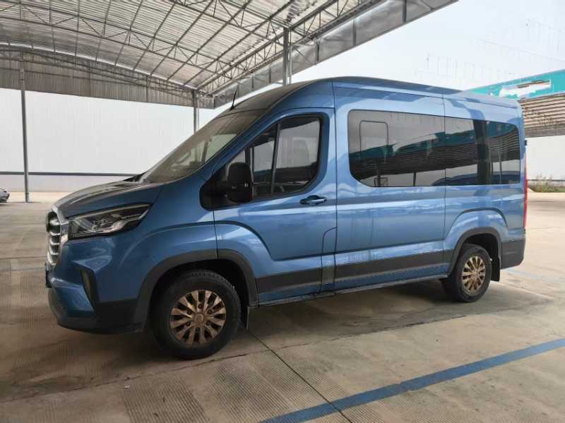 2020年1月 国六9座大通6552客车