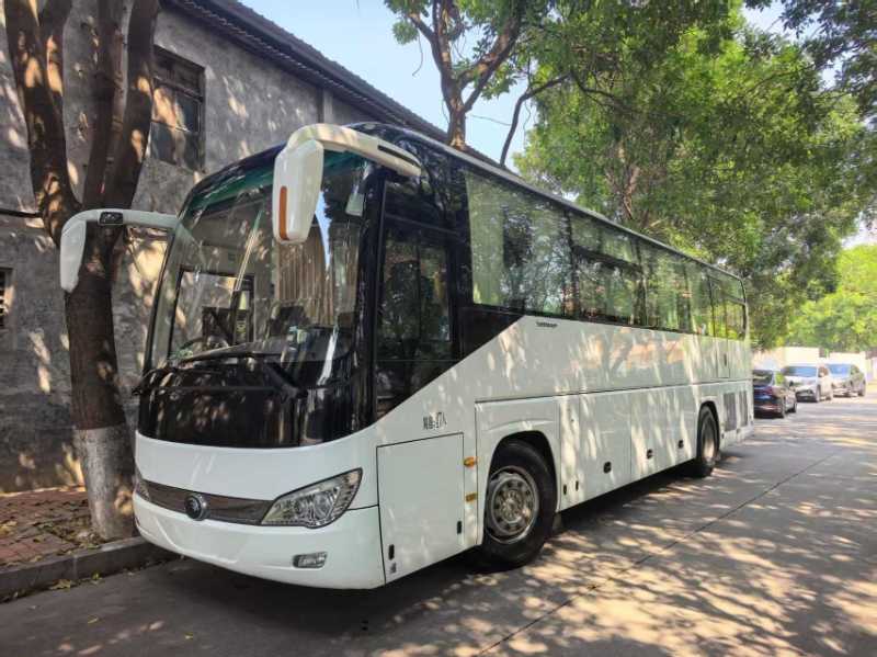 2017年9月上牌粤牌国五非营运47座宇通6109型客车