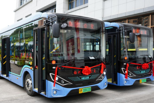 串联客都幸福路！50辆苏州金龙7米纯电公交批量上线梅州