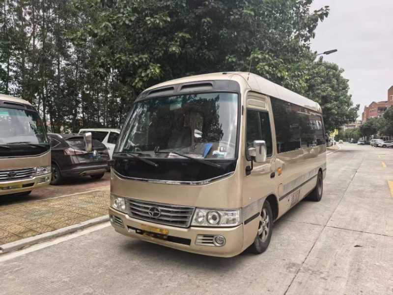  17座九龙6602中型营运车