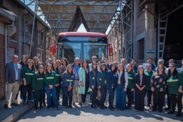 智利女驾驶员人才培养计划圆满结项 中通为智利发展再添新功