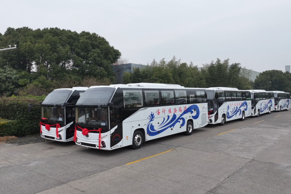 穿越盘龙古道 奔赴雪山之约 海格新V系点亮喀什高端游