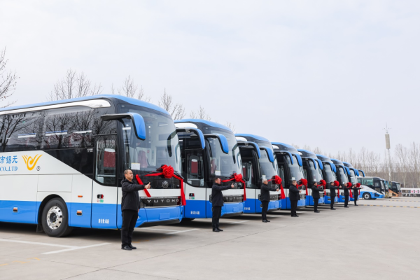 22辆天域S12批次交付！宇通“双高端旗舰”覆盖高品质出行全场景