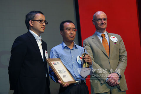 宇通客车荣获2010世界客车联盟年度最佳客车制造商