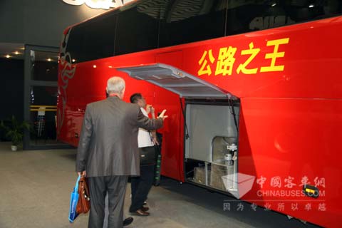 专家细看公路之王