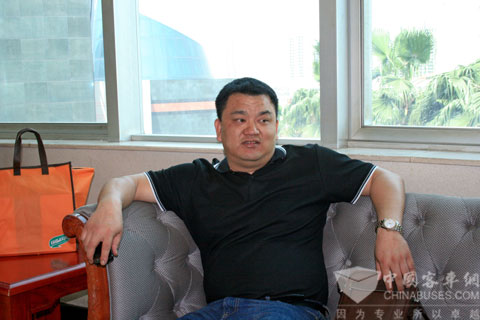 厦门金旅新产品全国巡展2010诚信行动——“绿动•无限”来到长沙