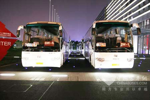 进入世博时间的中国客车海格