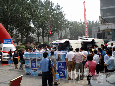 金龙金威:获百名太原用户代表一致好评