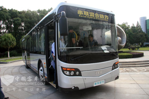 南车串联式新能源客车