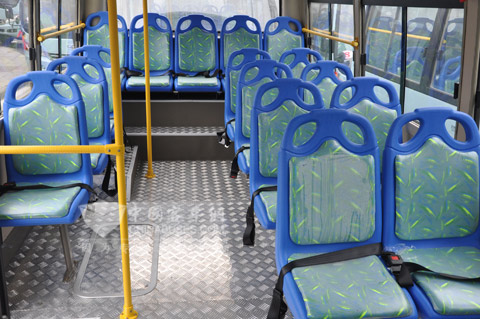 整齐车队，蓄势待发