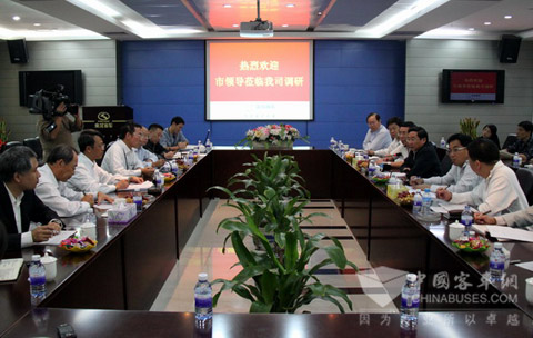 福建省委常委、厦门市委书记于伟国莅临大金龙调研