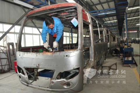 南充造校车将“开往”全国各地