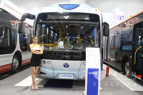 扬子江WG6120PHEVAA型混合动力城市客车