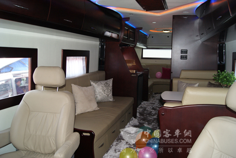五洲龙房车内饰细节