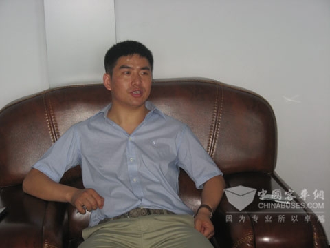 陕汽高调挺进微客市场