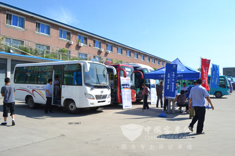 一汽客车2011年度巡展活动第一季活动现场
